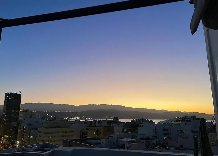 Atico Tranquilo Con Vistas Unicas Al Mar *