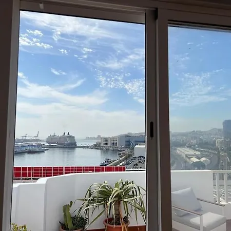 Atico Tranquilo Con Vistas Unicas Al Mar